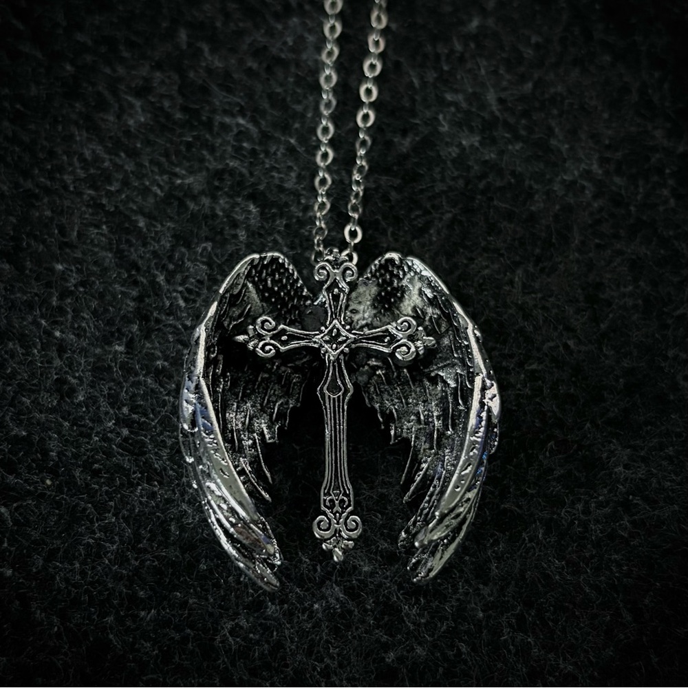 ☦︎ Y2K Cross With Wings Necklace ☦︎
